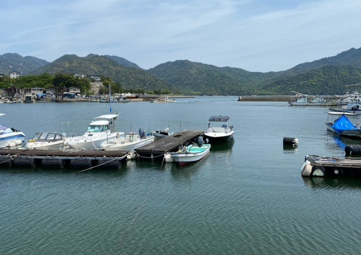 広島県廿日市市大野町漁港で筏チップの生産を開始